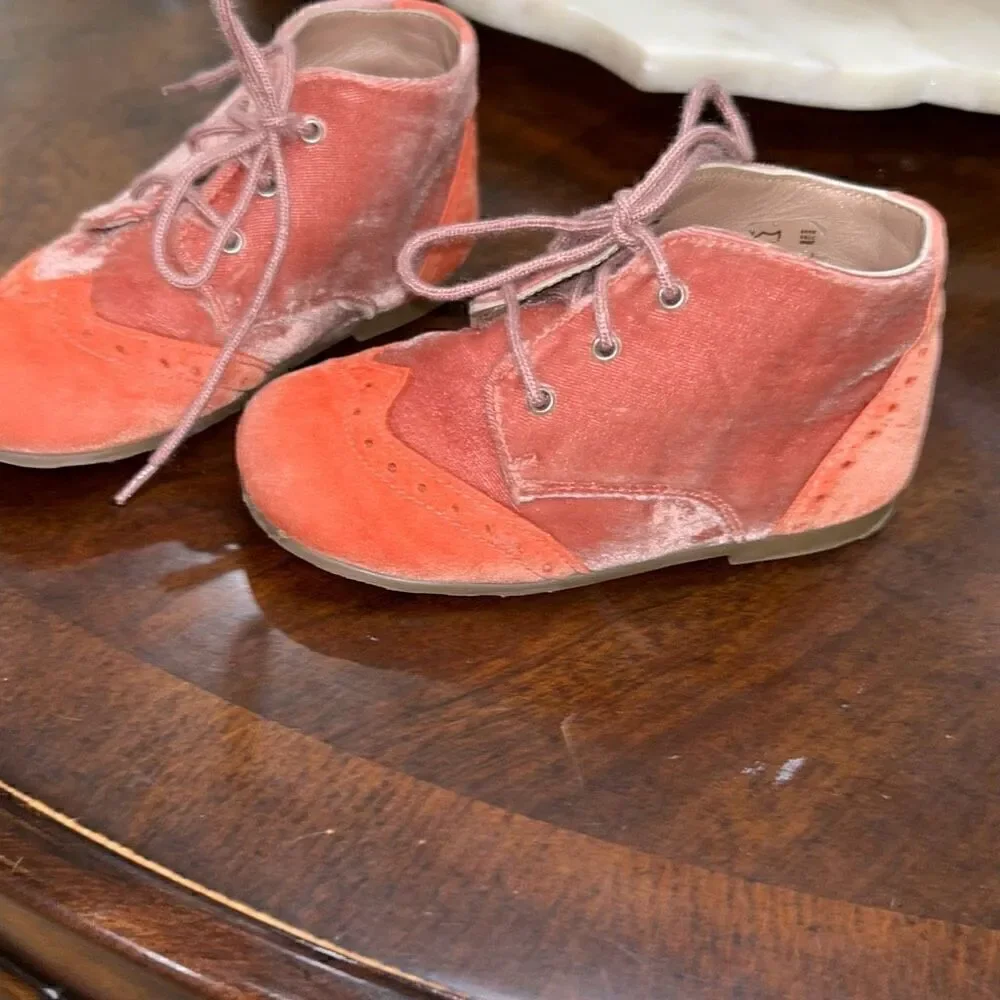 Eli velvet baby boots coral orange sz 24